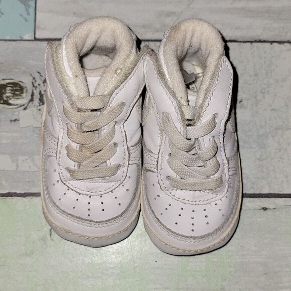 White Soft Soul Nike Air Force shoes sz 2C - Picture 1 of 5